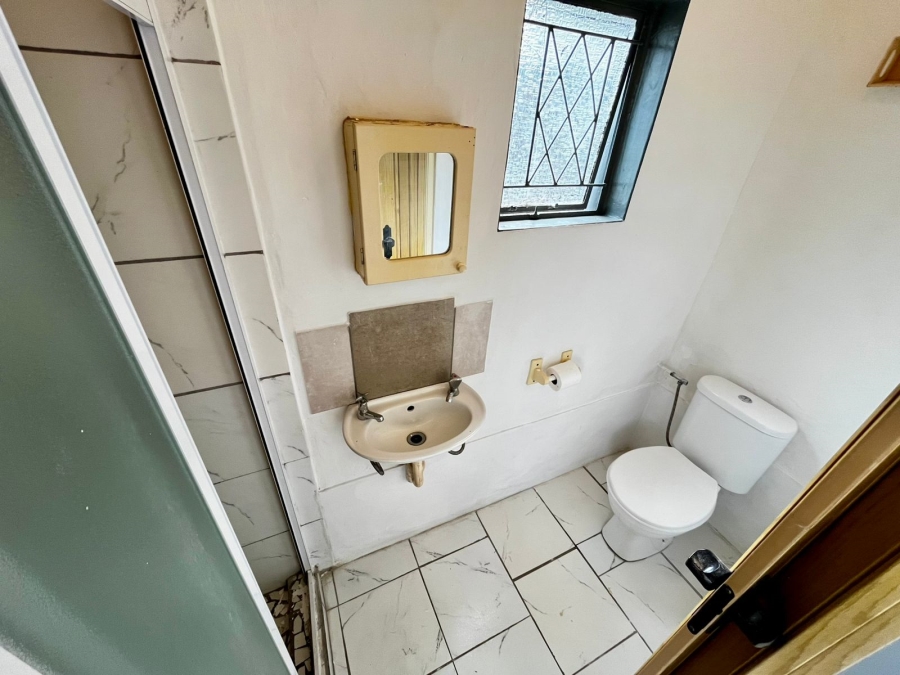 To Let 1 Bedroom Property for Rent in Cambridge West Eastern Cape